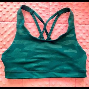 | Medium Old Navy Active Go-Dry Teal Camouflage Sports Bra